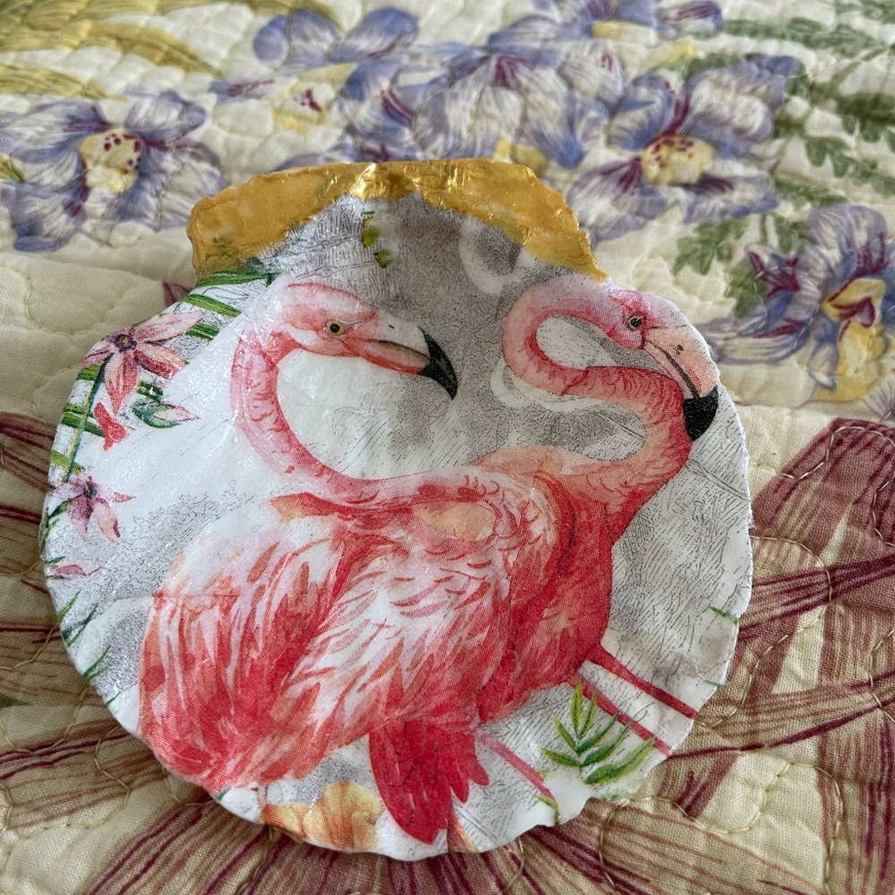 Shell trinkets - Picture 7 of 16